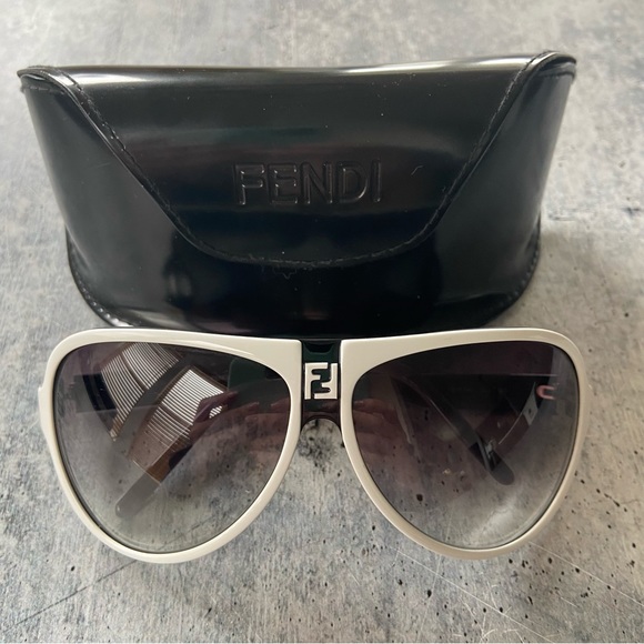 Fendi Accessories - Fendi Large Aviator Sunglasses